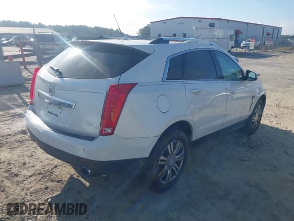✅ 2010 Cadillac SRX Luxury Collection • VIN: 3GYFNAEY7AS565057 • Lot: 43305835. Wystawiony na IAAI z przebiegiem 141 492 mil. Bezpłatny archiwum sprzedaży aukcyjnych z USA i szczegółowy raport historii pojazdu na DreamBid. Zdjęcie 4.