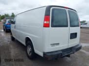 ✅ 2015 Chevrolet Express Cargo • VIN: 1GCWGFCF8F1259699 • Lot: 43047426. Wystawiony na IAAI z przebiegiem 354 630 mil. Bezpłatny archiwum sprzedaży aukcyjnych z USA i szczegółowy raport historii pojazdu na DreamBid. Zdjęcie 3.
