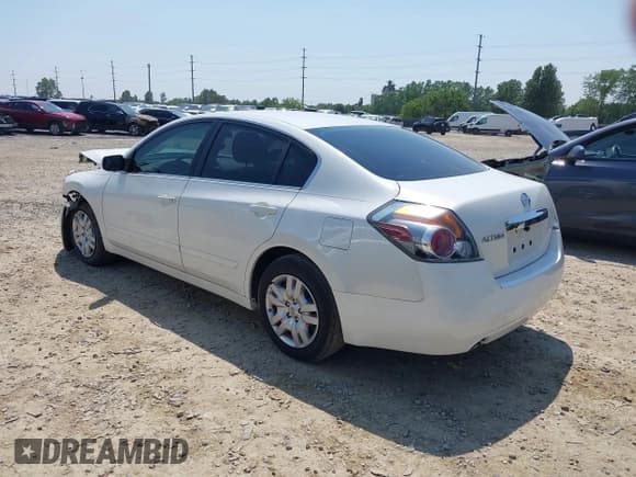 ✅ 2010 Nissan Altima SL • VIN: 1N4AL2AP1AN449040 • Лот: 42492462. Опубликован ранее на IAAI с пробегом 152 806 миль. Бесплатный доступ к архиву аукционных продаж из США и подробный отчёт об истории автомобиля на DreamBid. Изображение 3.
