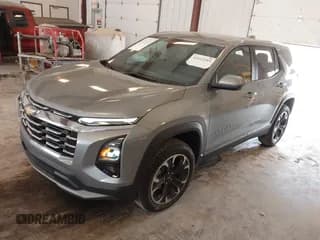 ✅ 2025 Chevrolet Equinox AWD LT • VIN: 3GNAXPEG8SL296137 • Lot: 42412219. Wystawiony na IAAI z przebiegiem 1 374 mil. Bezpłatny archiwum sprzedaży aukcyjnych z USA i szczegółowy raport historii pojazdu na DreamBid. Zdjęcie 2.