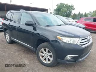 ✅ 2012 Toyota Highlander • VIN: 5TDBK3EH6CS145452 • Лот: 43150194. Опубликован ранее на IAAI с пробегом 203 053 миль. Бесплатный доступ к архиву аукционных продаж из США и подробный отчёт об истории автомобиля на DreamBid. Изображение 1.