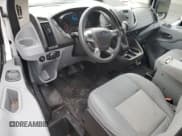 ✅ 2017 Ford Transit • VIN: 1FTYR2YM2HKB51983 • Lot: 56053945. Wystawiony na Copart z przebiegiem 143 786 mil. Bezpłatny archiwum sprzedaży aukcyjnych z USA i szczegółowy raport historii pojazdu na DreamBid. Zdjęcie 8.