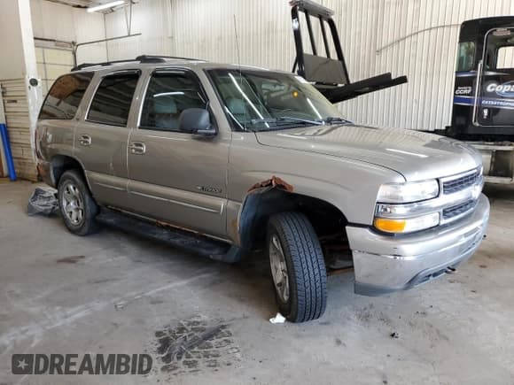 ✅ 2001 Chevrolet Tahoe LS • VIN: 1GNEK13T31J103279 • Lot: 60109435. Wystawiony na Copart z przebiegiem 251 755 mil. Bezpłatny archiwum sprzedaży aukcyjnych z USA i szczegółowy raport historii pojazdu na DreamBid. Zdjęcie 4.