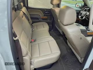 ✅ 2018 GMC Sierra 1500 SLT • VIN: 3GTU2NEC5JG576532 • Lot: 93997855. Wystawiony na Copart z przebiegiem 75 084 mil. Bezpłatny archiwum sprzedaży aukcyjnych z USA i szczegółowy raport historii pojazdu na DreamBid. Zdjęcie 6.