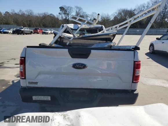 ✅ 2018 Ford F-150 XL • VIN: 1FTMF1C58JKF11393 • Lot: 41764605. Listed on Copart with 100,537 mi. Free auction sales archive from the USA and detailed vehicle history report at DreamBid. Image 6.