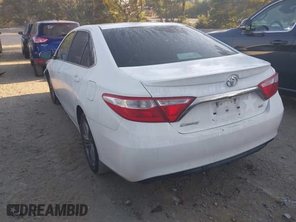 ✅ 2017 Toyota Camry LE • VIN: 4T1BF1FKXHU733629 • Lot: 43256923. Wystawiony na IAAI z przebiegiem 331 425 mil. Bezpłatny archiwum sprzedaży aukcyjnych z USA i szczegółowy raport historii pojazdu na DreamBid. Zdjęcie 3.