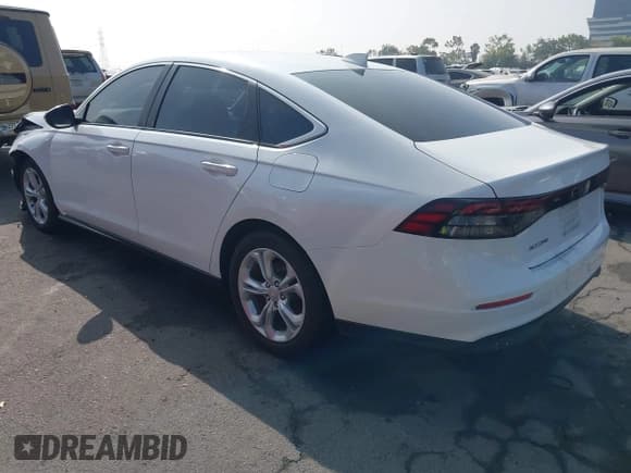 ✅ 2024 Honda Accord LX • VIN: 1HGCY1F21RA024577 • Lot: 43152596. Listed on IAAI with 38,482 mi. Free auction sales archive from the USA and detailed vehicle history report at DreamBid. Image 3.