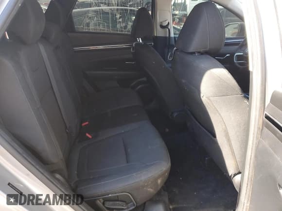 ✅ 2022 Hyundai Tucson SE • VIN: 5NMJA3AE4NH024967 • Lot: 66407805. Wystawiony na Copart z przebiegiem 182 059 mil. Bezpłatny archiwum sprzedaży aukcyjnych z USA i szczegółowy raport historii pojazdu na DreamBid. Zdjęcie 11.