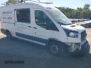 ✅ 2016 Ford Transit Cargo • VIN: 1FTYR2CG1GKB01723 • Lot: 43028041. Wystawiony na IAAI z przebiegiem 95 037 mil. Bezpłatny archiwum sprzedaży aukcyjnych z USA i szczegółowy raport historii pojazdu na DreamBid. Zdjęcie 1.