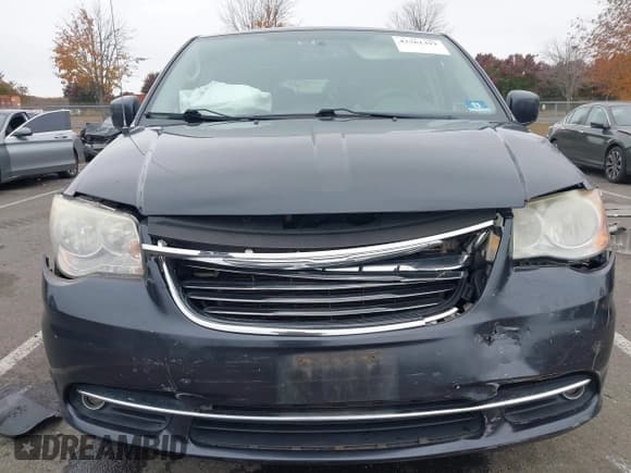 ✅ 2014 Chrysler Town & Country Touring • VIN: 2C4RC1BG3ER195765 • Лот: 43561392. Опубликован ранее на IAAI с пробегом 144 618 миль. Бесплатный доступ к архиву аукционных продаж из США и подробный отчёт об истории автомобиля на DreamBid. Изображение 12.