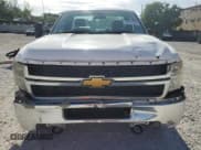 ✅ 2012 Chevrolet Silverado 2500HD Work Truck • VIN: 1GC0CVCG5CF138907 • Lot: 63101555. Wystawiony na Copart z przebiegiem 332 432 mil. Bezpłatny archiwum sprzedaży aukcyjnych z USA i szczegółowy raport historii pojazdu na DreamBid. Zdjęcie 5.