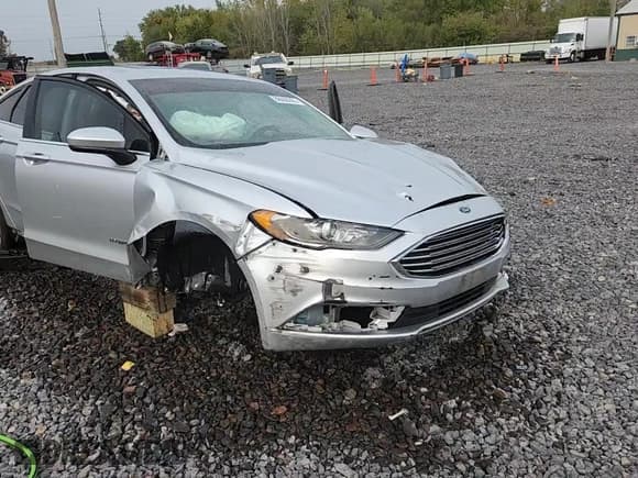 ✅ 2017 Ford Fusion Hybrid SE • VIN: 3FA6P0LUXHR356722 • Лот: 86668385. Опубликован ранее на Copart с пробегом Не указан. Бесплатный доступ к архиву аукционных продаж из США и подробный отчёт об истории автомобиля на DreamBid. Изображение 13.