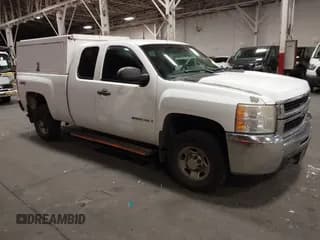 ✅ 2009 Chevrolet Silverado 2500HD Work Truck • VIN: 1GCHK49K19E133164 • Lot: 43423369. Listed on IAAI with 304,182 mi. Free auction sales archive from the USA and detailed vehicle history report at DreamBid. Image 1.