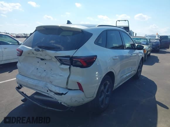 ✅ 2024 Ford Escape ST-Line • VIN: 1FMCU0MN1RUA89781 • Лот: 43157081. Опубликован ранее на IAAI с пробегом 12 699 миль. Бесплатный доступ к архиву аукционных продаж из США и подробный отчёт об истории автомобиля на DreamBid. Изображение 4.