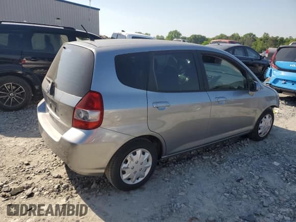 ✅ 2008 Honda Fit • VIN: JHMGD38468S042585 • Lot: 52883525. Wystawiony na Copart z przebiegiem 145 796 mil. Bezpłatny archiwum sprzedaży aukcyjnych z USA i szczegółowy raport historii pojazdu na DreamBid. Zdjęcie 3.