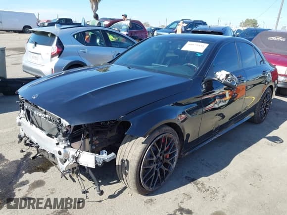 ✅ 2021 Mercedes-Benz C 63 S AMG • VIN: W1KWF8HB8MR618414 • Лот: 40879458. Опубликован ранее на IAAI с пробегом 12 235 миль. Бесплатный доступ к архиву аукционных продаж из США и подробный отчёт об истории автомобиля на DreamBid. Изображение 2.