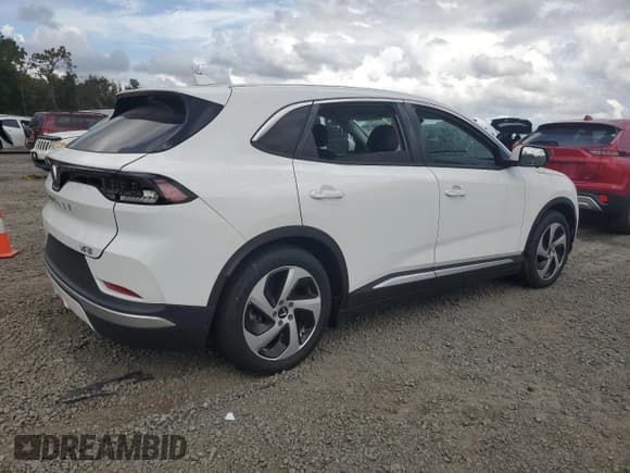 ✅ 2024 VinFast VF 8 Eco • VIN: RLLV1AEB7RH004473 • Лот: 79732284. Опубликован ранее на Copart с пробегом Не указан. Бесплатный доступ к архиву аукционных продаж из США и подробный отчёт об истории автомобиля на DreamBid. Изображение 3.