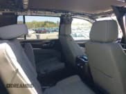 ✅ 2023 GMC Yukon XL SLT • VIN: 1GKS2GKD1PR386708 • Lot: 41995724. Wystawiony na IAAI z przebiegiem 33 505 mil. Bezpłatny archiwum sprzedaży aukcyjnych z USA i szczegółowy raport historii pojazdu na DreamBid. Zdjęcie 8.