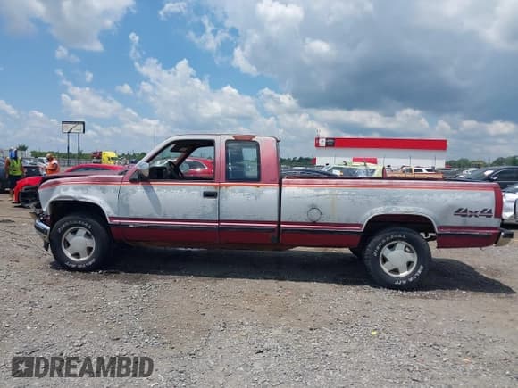 ✅ 1988 Chevrolet Silverado 1500 • VIN: 2GCEK19K7J1190525 • Лот: 42700348. Опубликован ранее на IAAI с пробегом 130 803 миль. Бесплатный доступ к архиву аукционных продаж из США и подробный отчёт об истории автомобиля на DreamBid. Изображение 15.