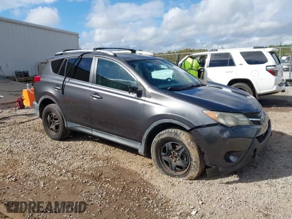 ✅ 2014 Toyota RAV4 LE • VIN: 2T3ZFREVXEW086015 • Lot: 43583852. Wystawiony na IAAI z przebiegiem 131 829 mil. Bezpłatny archiwum sprzedaży aukcyjnych z USA i szczegółowy raport historii pojazdu na DreamBid. Zdjęcie 1.