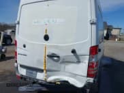 ✅ 2017 Freightliner Sprinter Cargo • VIN: WDYPF0CD1HP387256 • Lot: 41506530. Wystawiony na IAAI z przebiegiem 177 117 mil. Bezpłatny archiwum sprzedaży aukcyjnych z USA i szczegółowy raport historii pojazdu na DreamBid. Zdjęcie 6.