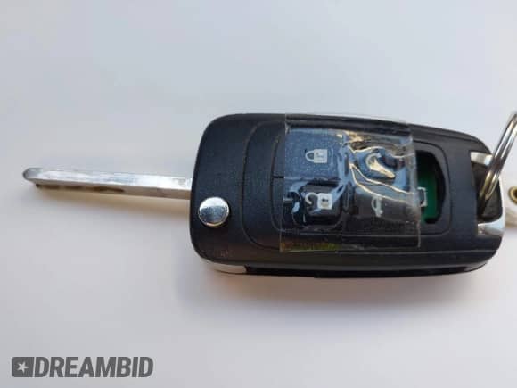 2012 Chevrolet Sonic LTZ z VIN 1G1JE5SHXC4102790, wystawiony jako IAAI lot #43554966 z przebiegiem 184 031 mil mil oraz . Historia ofert i sprzedaży dostępna na DreamBid. Obrazek 11.