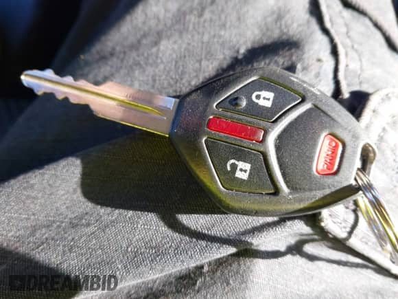 2016 Mitsubishi Outlander ES z VIN JA4AD2A37GZ026687, wystawiony jako IAAI lot #43600599 z przebiegiem 97 739 mil mil oraz . Historia ofert i sprzedaży dostępna na DreamBid. Obrazek 11.