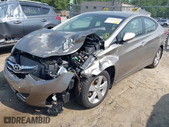 ✅ 2013 Hyundai Elantra GLS • VIN: 5NPDH4AE0DH329267 • Lot: 42415914. Listed on IAAI with Not provided. Free auction sales archive from the USA and detailed vehicle history report at DreamBid. Image 16.