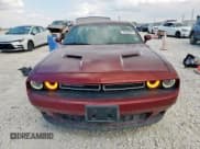 ✅ 2017 Dodge Challenger SXT • VIN: 2C3CDZAG6HH637889 • Lot: 93520025. Wystawiony na Copart z przebiegiem 71 432 mil. Bezpłatny archiwum sprzedaży aukcyjnych z USA i szczegółowy raport historii pojazdu na DreamBid. Zdjęcie 5.