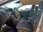 ✅ 2017 Chevrolet Cruze LS • VIN: 1G1BC5SM8H7242608 • Лот: 63674065. Опубликован ранее на Copart с пробегом 115 786 миль. Бесплатный доступ к архиву аукционных продаж из США и подробный отчёт об истории автомобиля на DreamBid. Изображение 7.