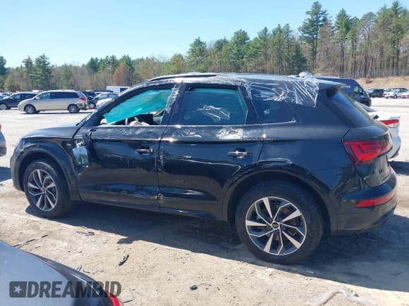 ✅ 2024 Audi Q5 S line Premium • VIN: WA1GAAFY7R2118282 • Лот: 42062269. Опубликован ранее на IAAI с пробегом 17 652 миль. Бесплатный доступ к архиву аукционных продаж из США и подробный отчёт об истории автомобиля на DreamBid. Изображение 14.