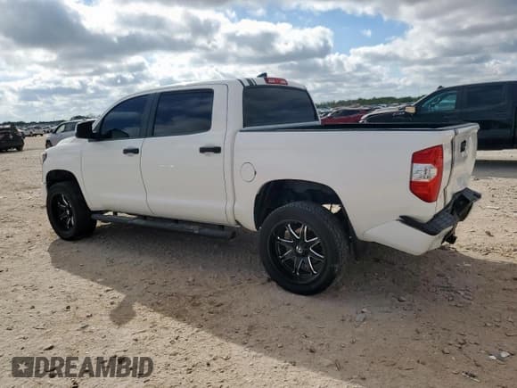 ✅ 2021 Toyota Tundra SR5 • VIN: 5TFEY5F16MX284081 • Lot: 82124595. Listed on Copart with 118,917 mi. Free auction sales archive from the USA and detailed vehicle history report at DreamBid. Image 2.
