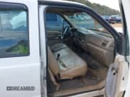 ✅ 2000 Ford F-250 XL • VIN: 1FTNW20L7YEC88950 • Лот: 43407540. Опубликован ранее на IAAI с пробегом 291 077 миль. Бесплатный доступ к архиву аукционных продаж из США и подробный отчёт об истории автомобиля на DreamBid. Изображение 5.