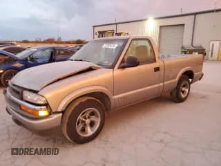 ✅ 1998 Chevrolet S-10 LS • VIN: 1GCCS1442WK204094 • Лот: 72183474. Опубликован ранее на Copart с пробегом 201 320 миль. Бесплатный доступ к архиву аукционных продаж из США и подробный отчёт об истории автомобиля на DreamBid. Изображение 1.