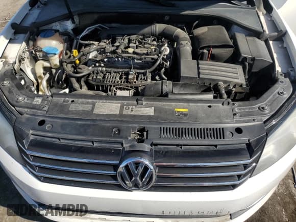 ✅ 2014 Volkswagen Passat Wolfsburg Edition • VIN: 1VWAT7A33EC113778 • Lot: 51877035. Listed on Copart with 166,720 mi. Free auction sales archive from the USA and detailed vehicle history report at DreamBid. Image 11.