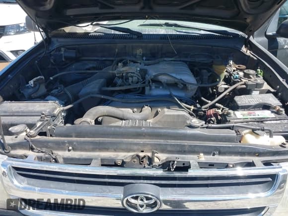 ✅ 1999 Toyota Tacoma • VIN: 4TAWN72N2XZ402410 • Lot: 43064918. Listed on IAAI with 260,924 mi. Free auction sales archive from the USA and detailed vehicle history report at DreamBid. Image 10.