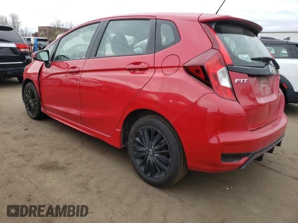 ✅ 2018 Honda Fit Sport • VIN: 3HGGK5G68JM711798 • Лот: 53860955. Опубликован ранее на Copart с пробегом 216 407 миль. Бесплатный доступ к архиву аукционных продаж из США и подробный отчёт об истории автомобиля на DreamBid. Изображение 2.