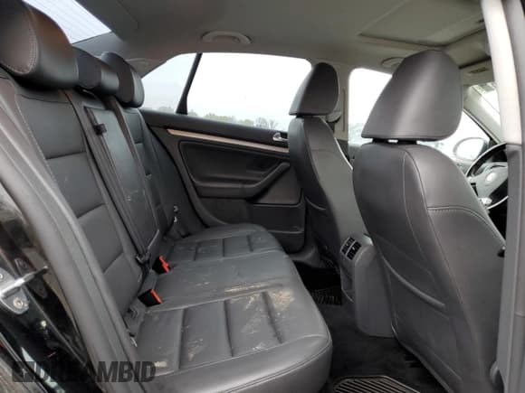 ✅ 2009 Volkswagen Jetta SE • VIN: 3VWRZ71K99M018591 • Lot: 51689575. Listed on Copart with 112,987 mi. Free auction sales archive from the USA and detailed vehicle history report at DreamBid. Image 10.