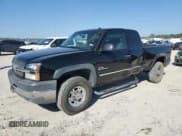 ✅ 2003 Chevrolet Silverado 2500HD LS • VIN: 1GCHC29183E114983 • Lot: 75506984. Wystawiony na Copart z przebiegiem 148 474 mil. Bezpłatny archiwum sprzedaży aukcyjnych z USA i szczegółowy raport historii pojazdu na DreamBid. Zdjęcie 1.