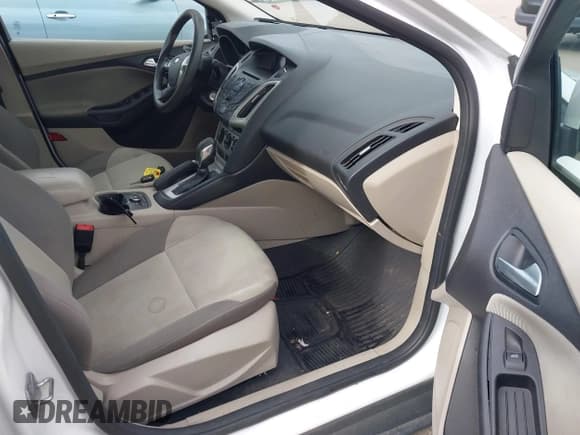 ✅ 2014 Ford Focus SE • VIN: 1FADP3F28EL294041 • Lot: 43496472. Listed on IAAI with 143,678 mi. Free auction sales archive from the USA and detailed vehicle history report at DreamBid. Image 5.