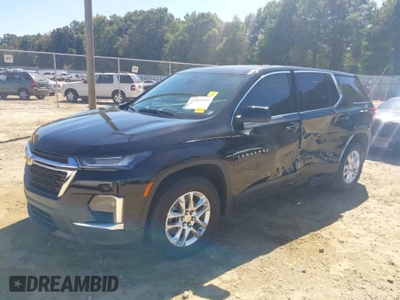 2023 Chevrolet Traverse LS z VIN 1GNERFKW5PJ136412, wystawiony jako IAAI lot #43341271 z przebiegiem 55 941 mil mil oraz . Historia ofert i sprzedaży dostępna na DreamBid. Obrazek 6.