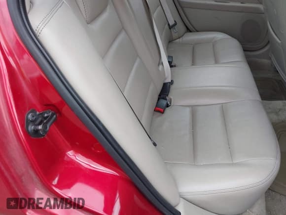 ✅ 2008 Ford Fusion SEL • VIN: 3FAHP02138R197879 • Lot: 42640669. Wystawiony na IAAI z przebiegiem 133 669 mil. Bezpłatny archiwum sprzedaży aukcyjnych z USA i szczegółowy raport historii pojazdu na DreamBid. Zdjęcie 8.