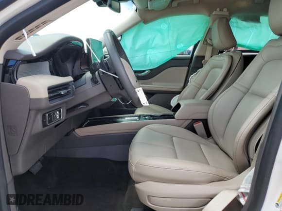 ✅ 2024 Lincoln Corsair Premiere • VIN: 5LMCJ1CA7RUL02081 • Lot: 80938225. Listed on Copart with 12,269 mi. Free auction sales archive from the USA and detailed vehicle history report at DreamBid. Image 7.