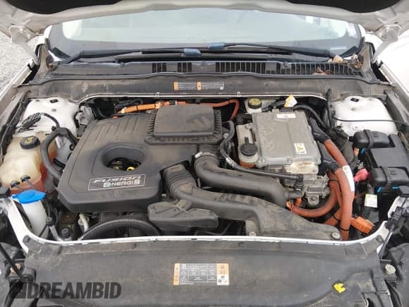 ✅ 2014 Ford Fusion Titanium • VIN: 3FA6P0SU6ER397622 • Lot: 43816342. Listed on IAAI with 121,145 mi. Free auction sales archive from the USA and detailed vehicle history report at DreamBid. Image 10.