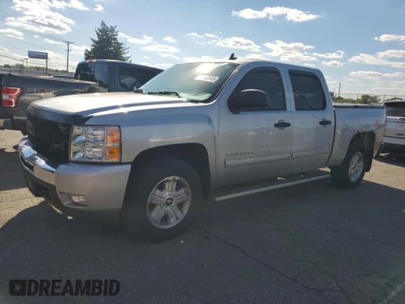 ✅ 2011 Chevrolet Silverado 1500 LT • VIN: 1GCPKSE35BF201240 • Lot: 85863845. Listed on Copart with 148,572 mi. Free auction sales archive from the USA and detailed vehicle history report at DreamBid. Image 1.