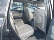 ✅ 2007 Audi Q7 • VIN: WA1AV74L57D025184 • Lot: 43610134. Wystawiony na IAAI z przebiegiem 160 471 mil. Bezpłatny archiwum sprzedaży aukcyjnych z USA i szczegółowy raport historii pojazdu na DreamBid. Zdjęcie 8.