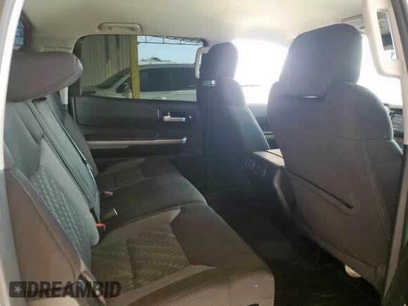 ✅ 2020 Toyota Tundra SR5 • VIN: 5TFEY5F15LX259526 • Lot: 68338275. Wystawiony na Copart z przebiegiem 89 051 mil. Bezpłatny archiwum sprzedaży aukcyjnych z USA i szczegółowy raport historii pojazdu na DreamBid. Zdjęcie 10.