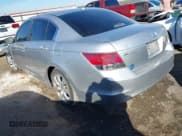 ✅ 2009 Honda Accord EX-L • VIN: 1HGCP26879A113504 • Lot: 43525974. Wystawiony na IAAI z przebiegiem 71 016 mil. Bezpłatny archiwum sprzedaży aukcyjnych z USA i szczegółowy raport historii pojazdu na DreamBid. Zdjęcie 3.