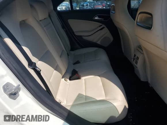 2015 Mercedes-Benz CLA 250 z VIN WDDSJ4EB9FN212985, wystawiony jako Copart lot #80586155 z przebiegiem 141 973 mil mil oraz Szkoda całkowita • Salvage title. Historia ofert i sprzedaży dostępna na DreamBid. Obrazek 10.