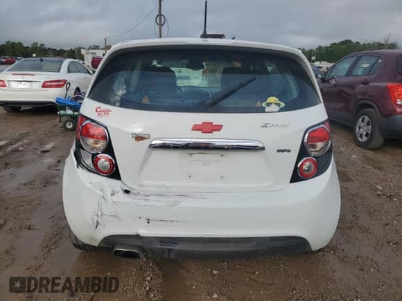 2013 Chevrolet Sonic RS z VIN 1G1JG6SB4D4214255, wystawiony jako Copart lot #81961685 z przebiegiem 153 216 mil mil oraz Szkoda całkowita • Salvage title. Historia ofert i sprzedaży dostępna na DreamBid. Obrazek 6.
